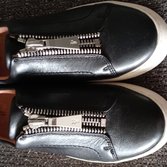 🖤Frye🖤 - "Lena" Leather Sneaker - Picture 2 of 15